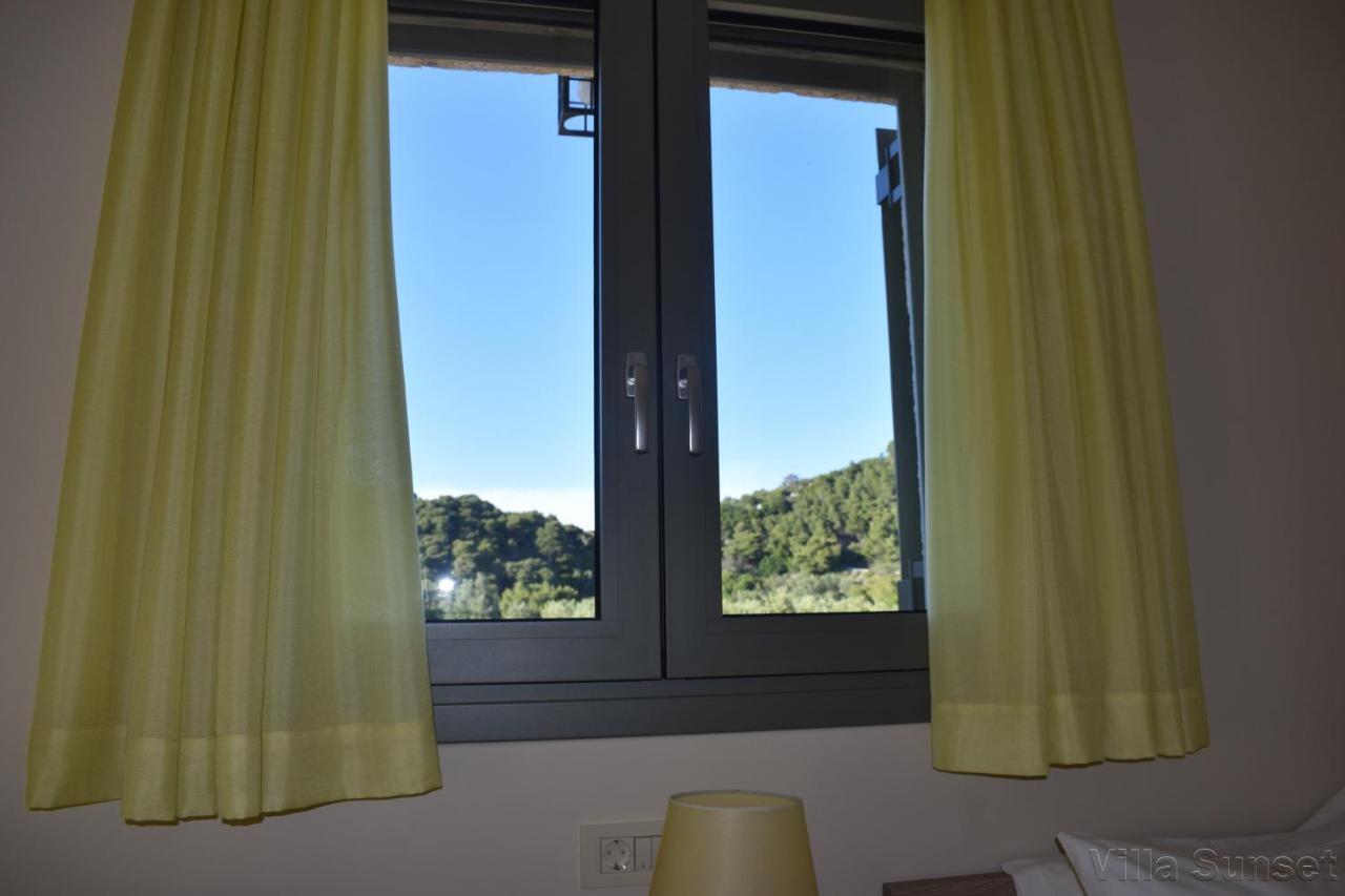 Villa Tramonto Keri Екстериор снимка